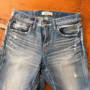 Moussy vintage distressed jeans size 25